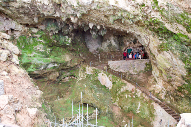The Caves of Monte Castillo, located in the Cantabrian town of Puente Viesgo, contain one of the most important Paleolithic sites in the region. The complex of karstic caves is on the slopes of Monte Castillo, a hill south of Puente Viesgo